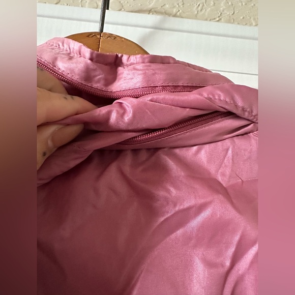 Vintage women’s windbreaker jacket. Size medium - Picture 8 of 9